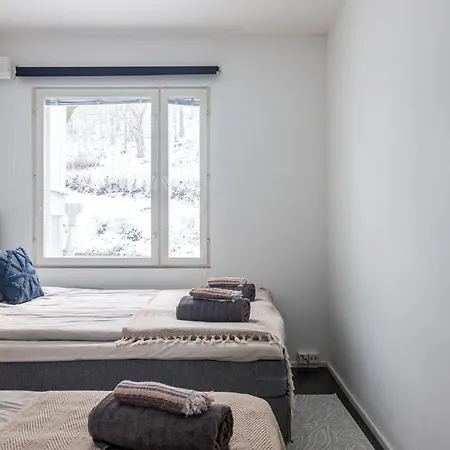 Beautiful 1br Near Center With Free Parking * لاهتي